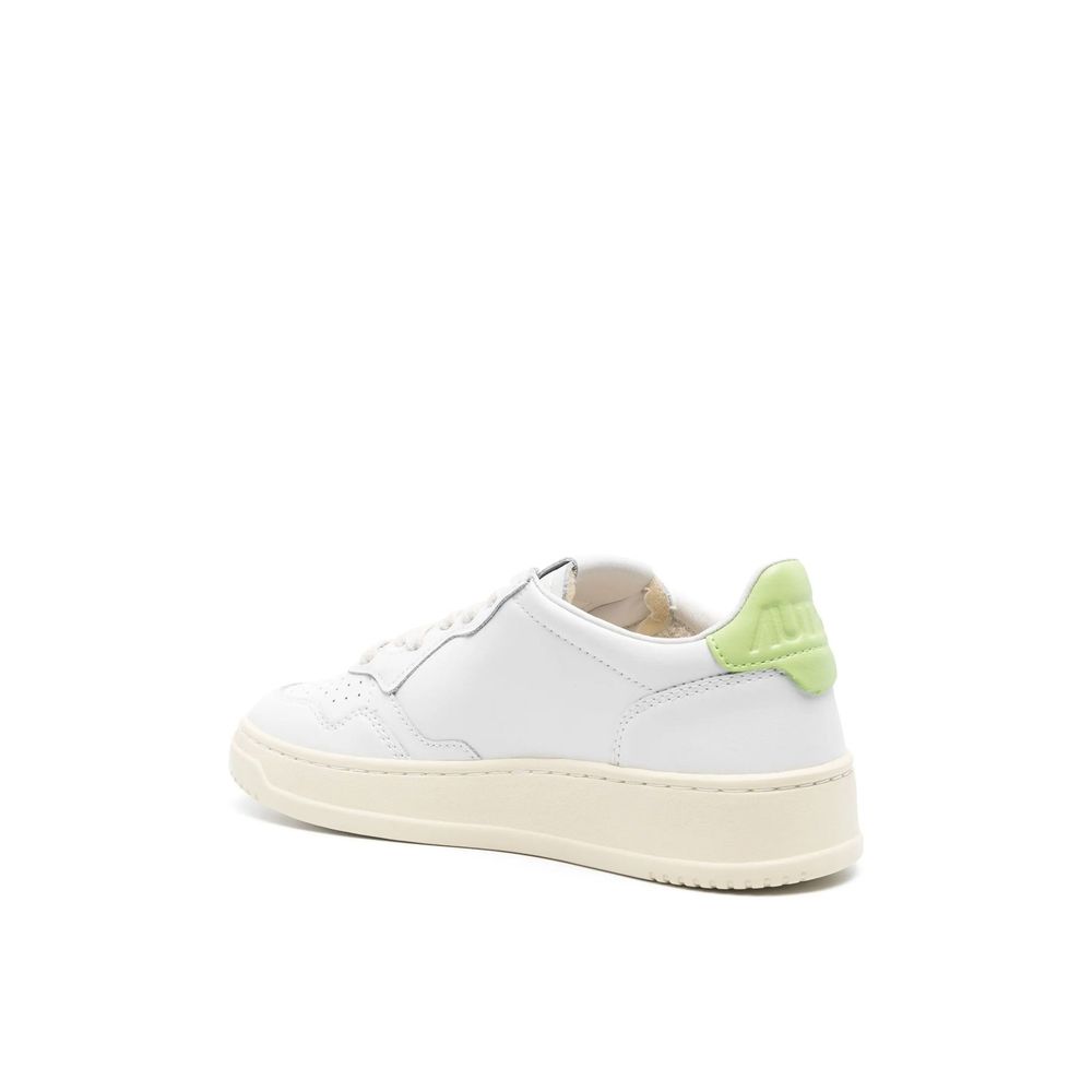Zapatillas bajas Autry de cuero blanco