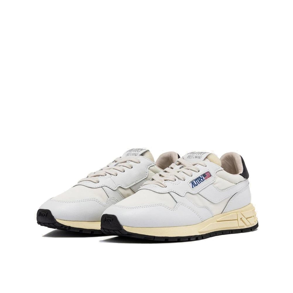Zapatillas deportivas Autry blancas de tela