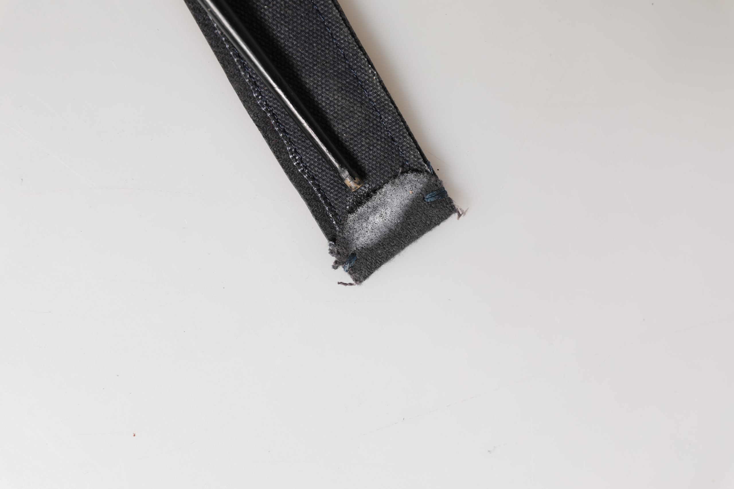 Cinturón Ermanno Scervino negro de lana y algodón con logo y hebilla metálica