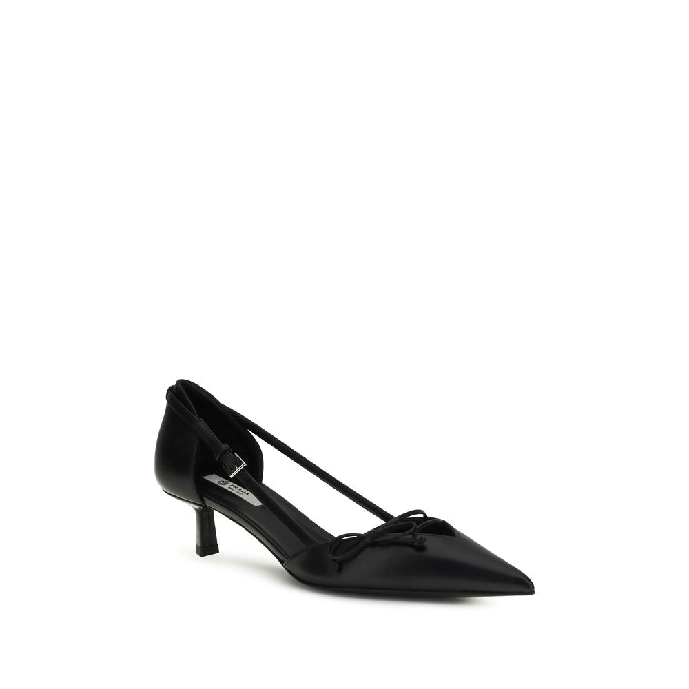 Zapatos de tacón Prada de piel de cabra negra