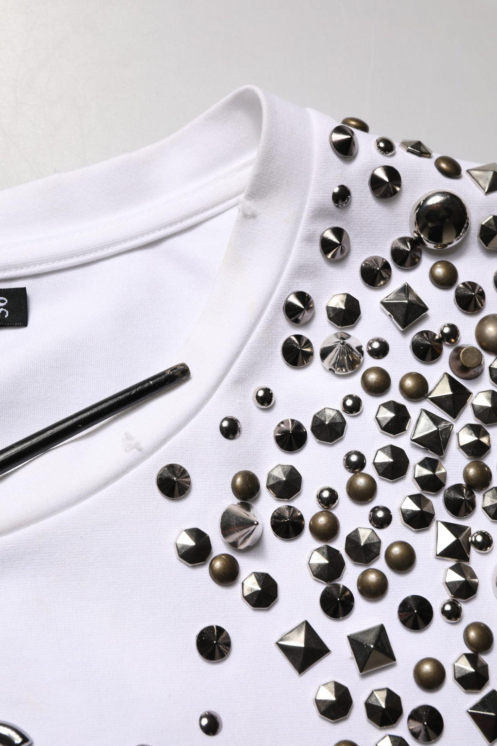 Dolce & Gabbana White Rhinestones Sleeveless Round Neck T-shirt