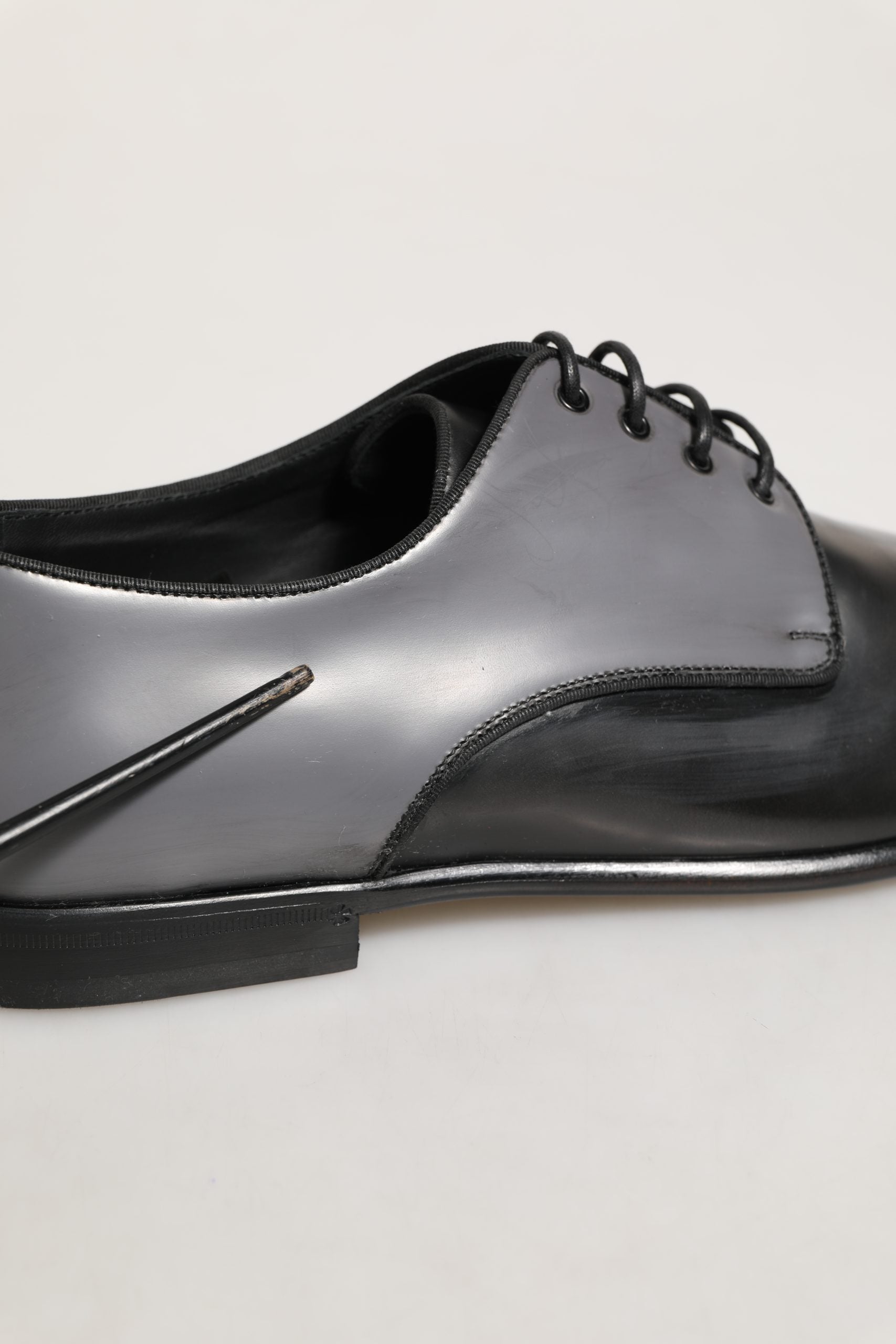 Zapatos de vestir formales tipo Derby de cuero negro Dolce & Gabbana para hombre