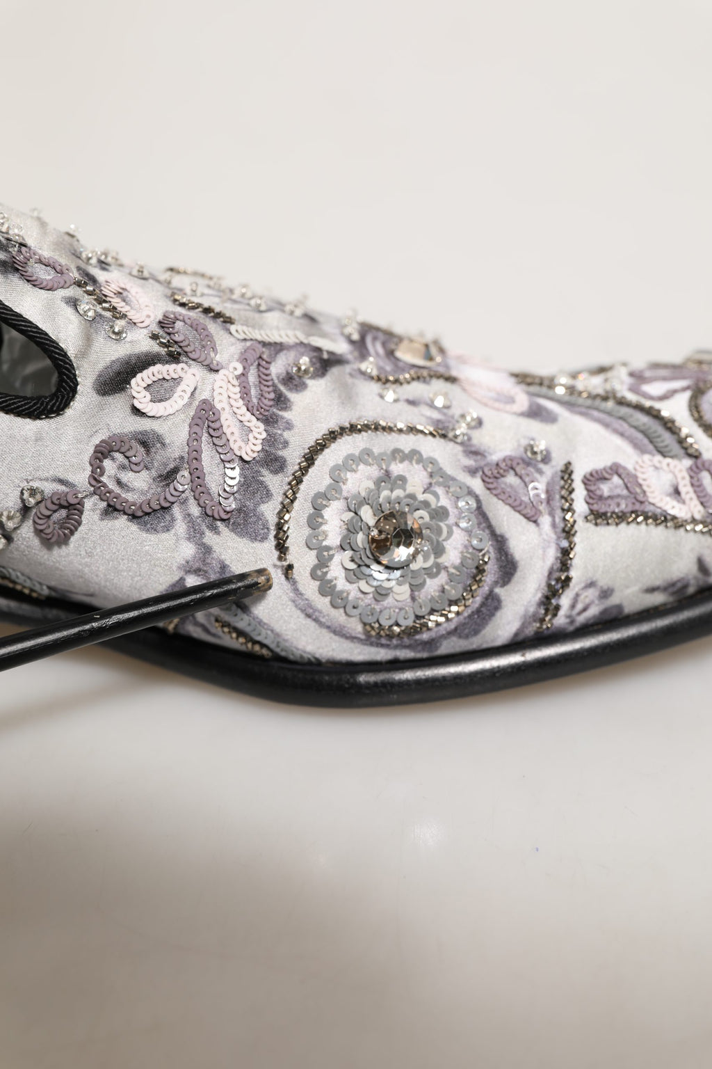 Zapatos mocasines formales Dolce & Gabbana blancos con lentejuelas