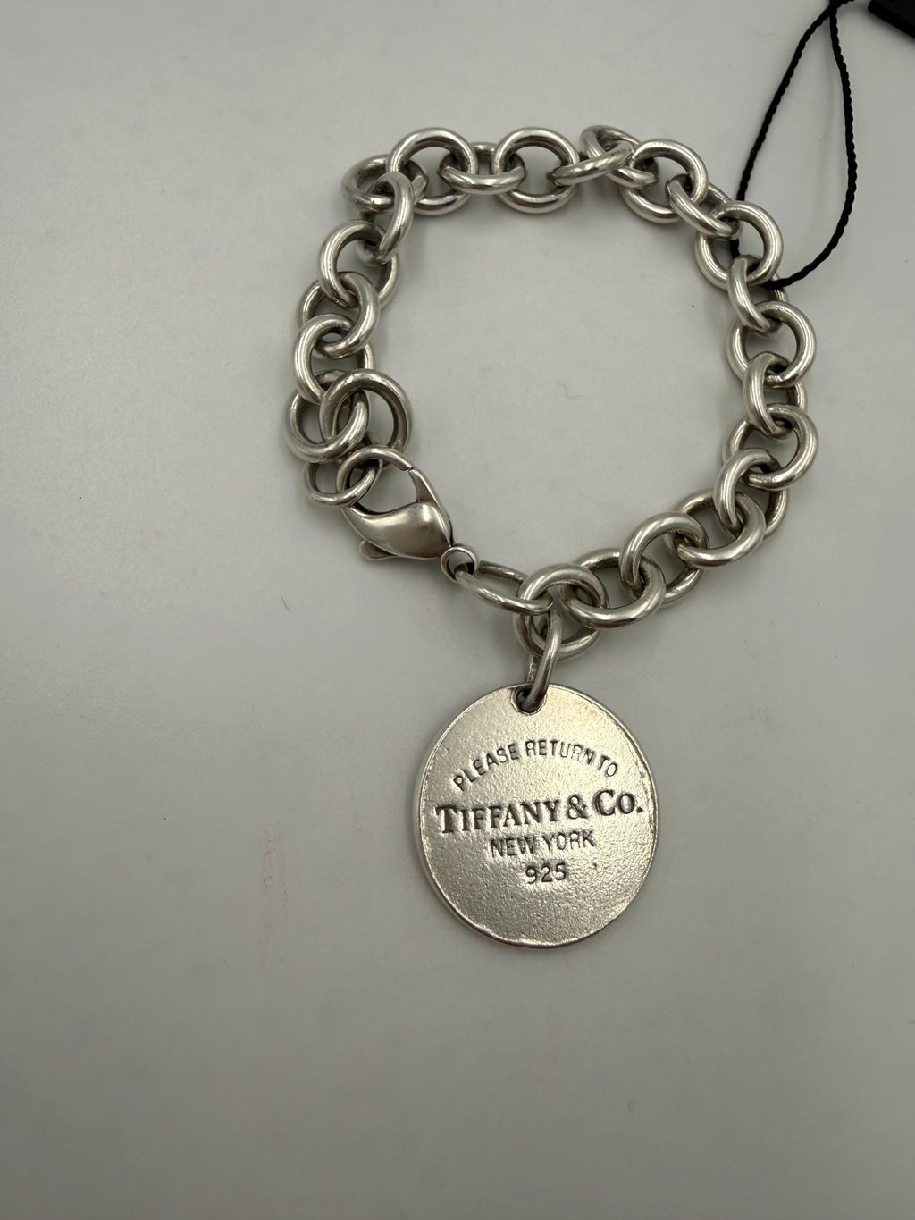 Tiffany & Co. TIFFANY & CO. RETURN TO Round Pendant Bracelet