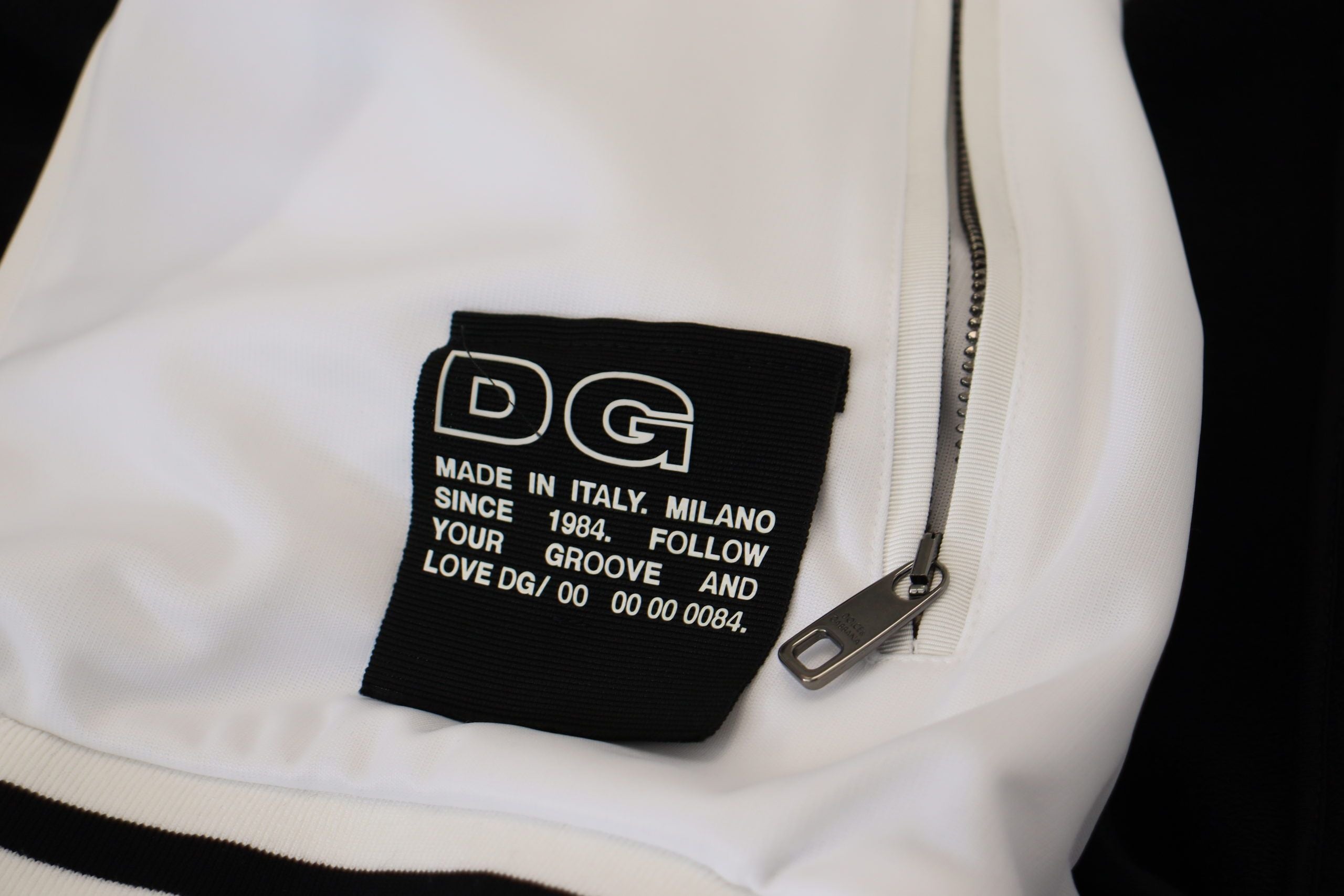 Chaqueta Bomber Negra Elegante Dolce & Gabbana con Capucha