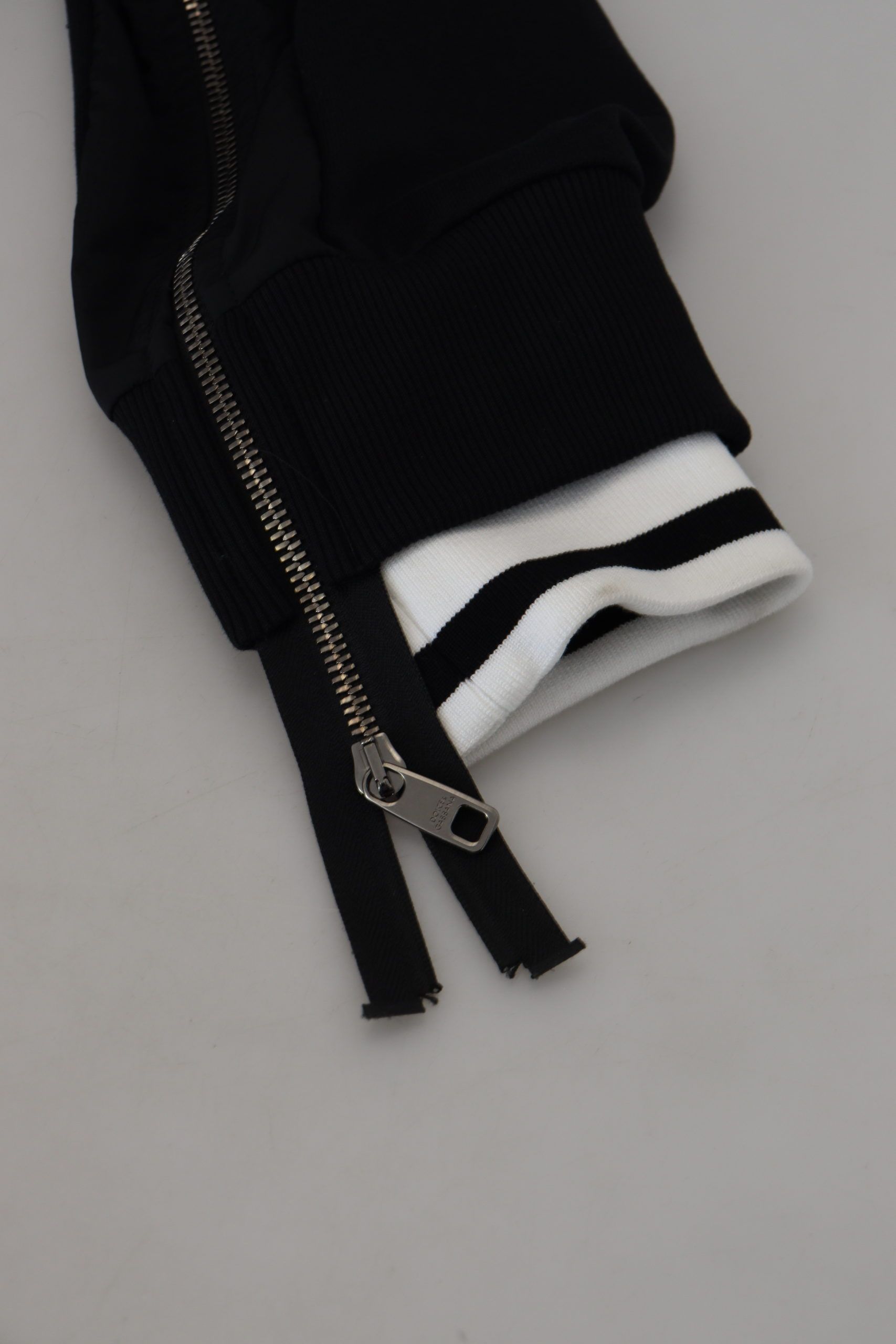 Chaqueta Bomber Negra Elegante Dolce & Gabbana con Capucha