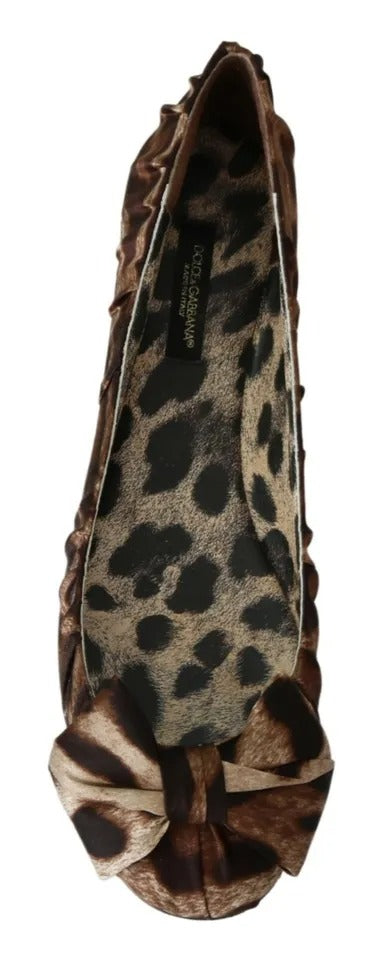 Zapatos planos de seda de leopardo marrones de Dolce & Gabbana