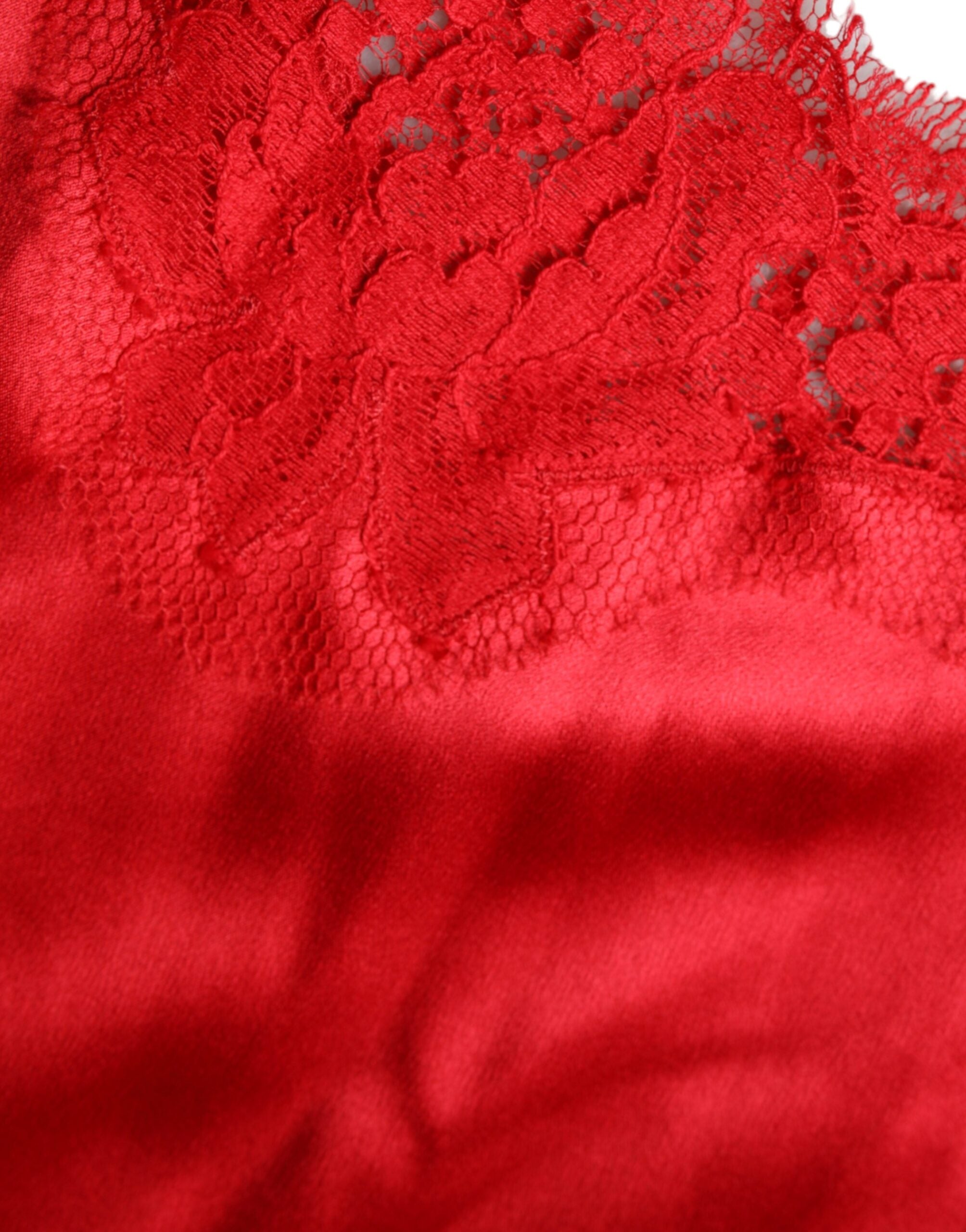 Blusa de satén rojo con encaje y cuello redondo de Dolce & Gabbana