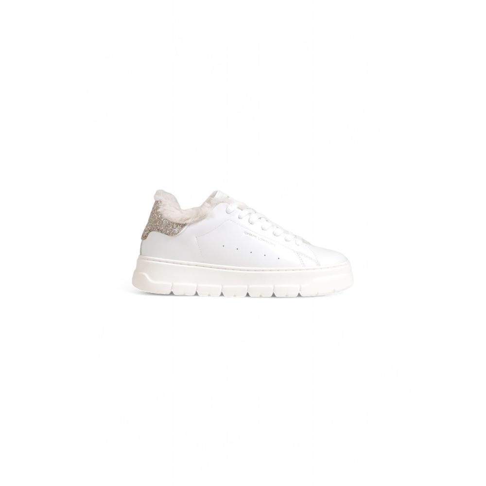 Zapatilla de Piel Blanca Crime London