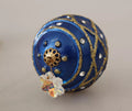 Pendientes colgantes de latón dorado Dolce & Gabbana con cristales y bola de Navidad azul