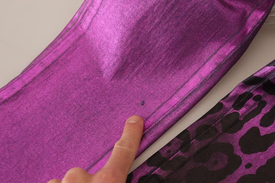 Jeans de mezclilla ajustados de algodón con estampado de leopardo morado de Dolce & Gabbana