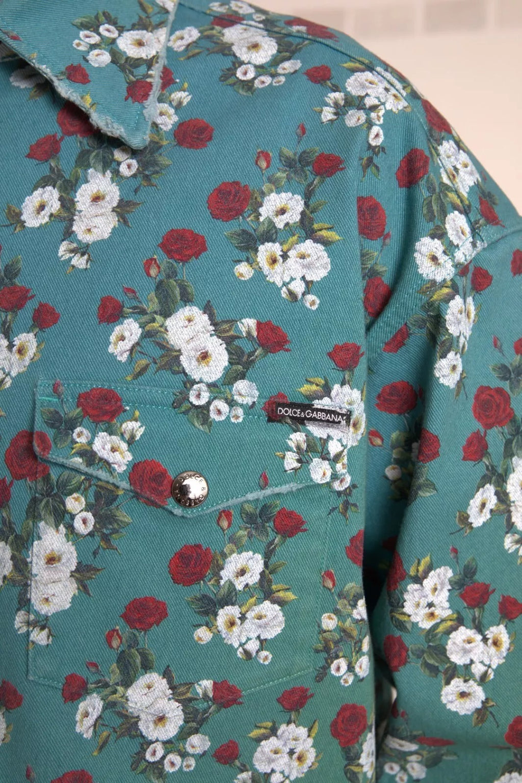 Camisa vaquera de algodón con botones, estampado floral azul de Dolce & Gabbana