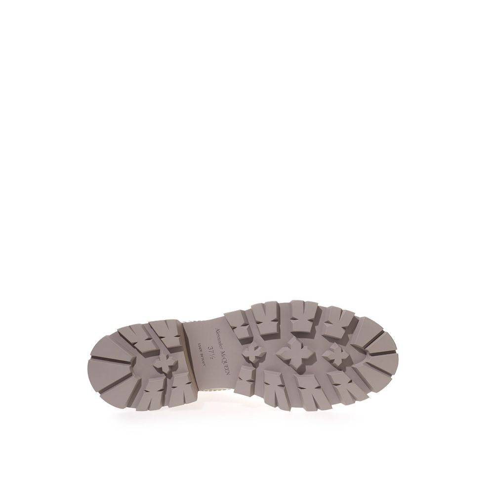 Botas de cuero gris elegantes Alexander McQueen para pasos con estilo