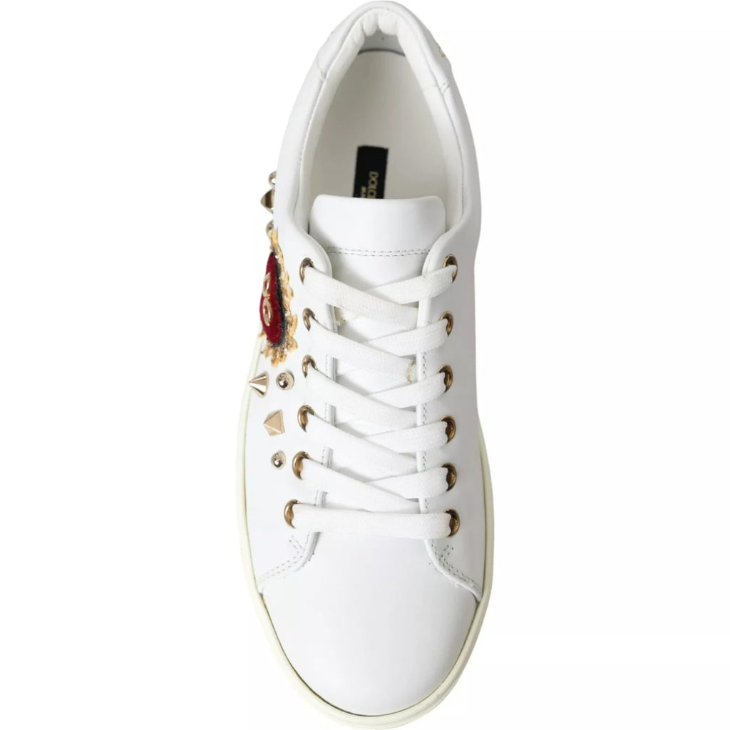 Zapatillas Dolce & Gabbana de cuero blanco con corazón dorado y rojo