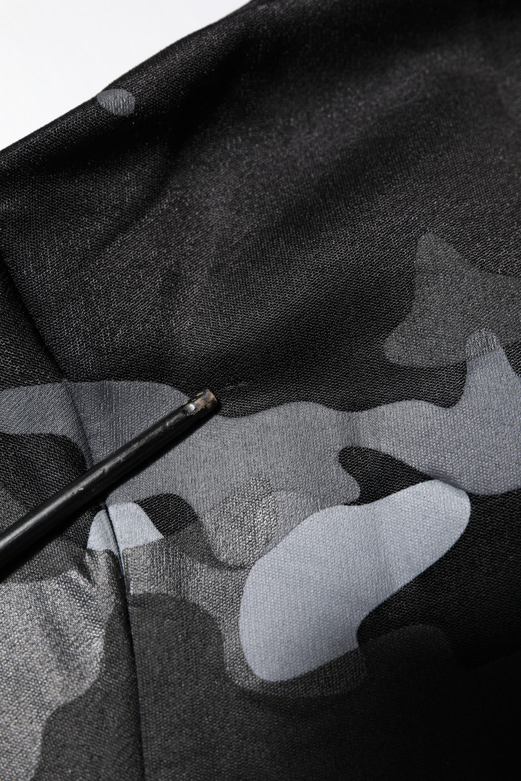 Sudadera sin capucha Dolce & Gabbana negra de camuflaje