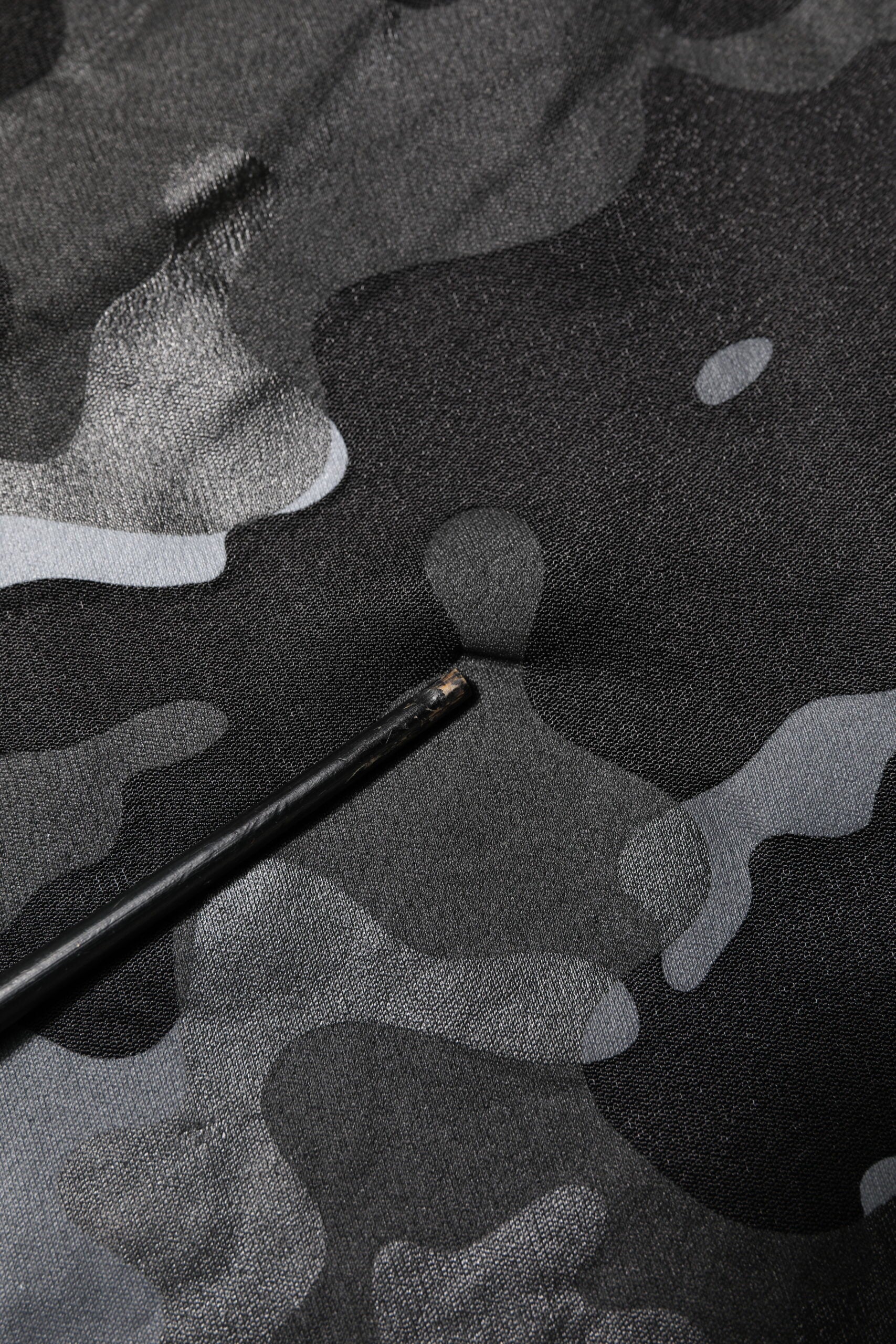 Sudadera con capucha y estampado de camuflaje negro de Dolce & Gabbana