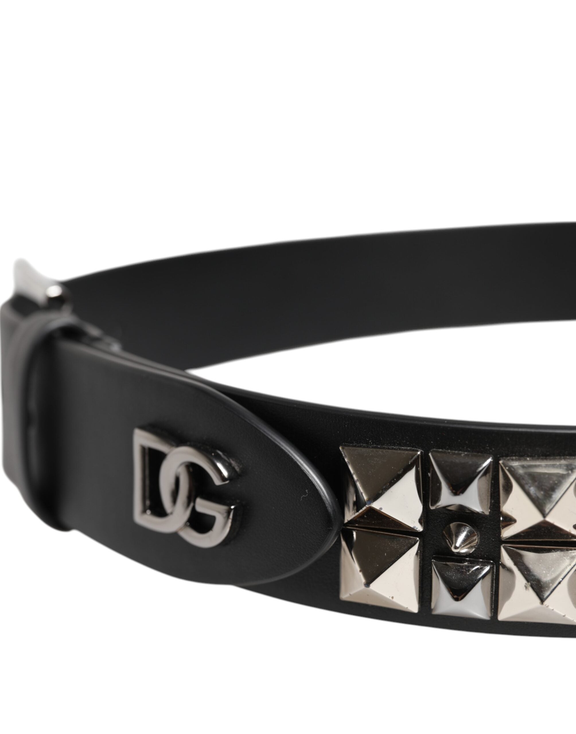 Cinturón Dolce & Gabbana de cuero negro con hebilla metálica DG tachonada