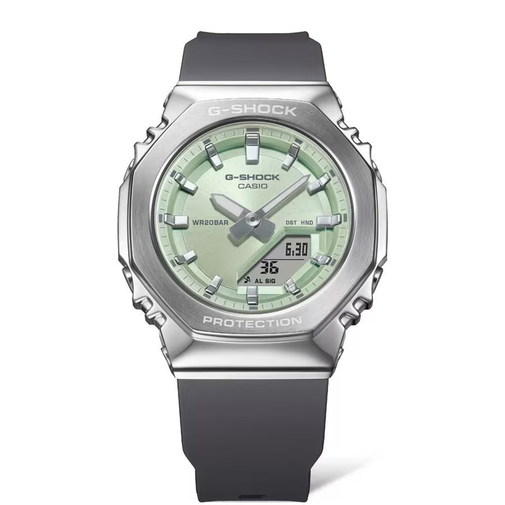 Reloj deportivo Casio de resina gris